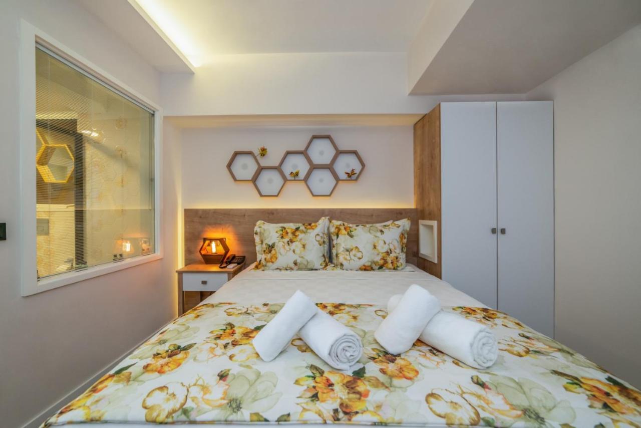 Ece Marina Suites เฟทิเย ภายนอก รูปภาพ