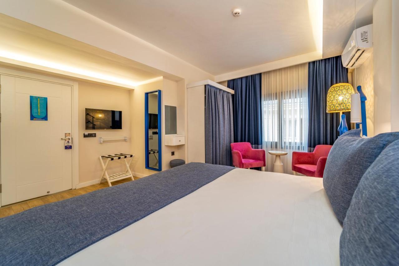 Ece Marina Suites เฟทิเย ภายนอก รูปภาพ