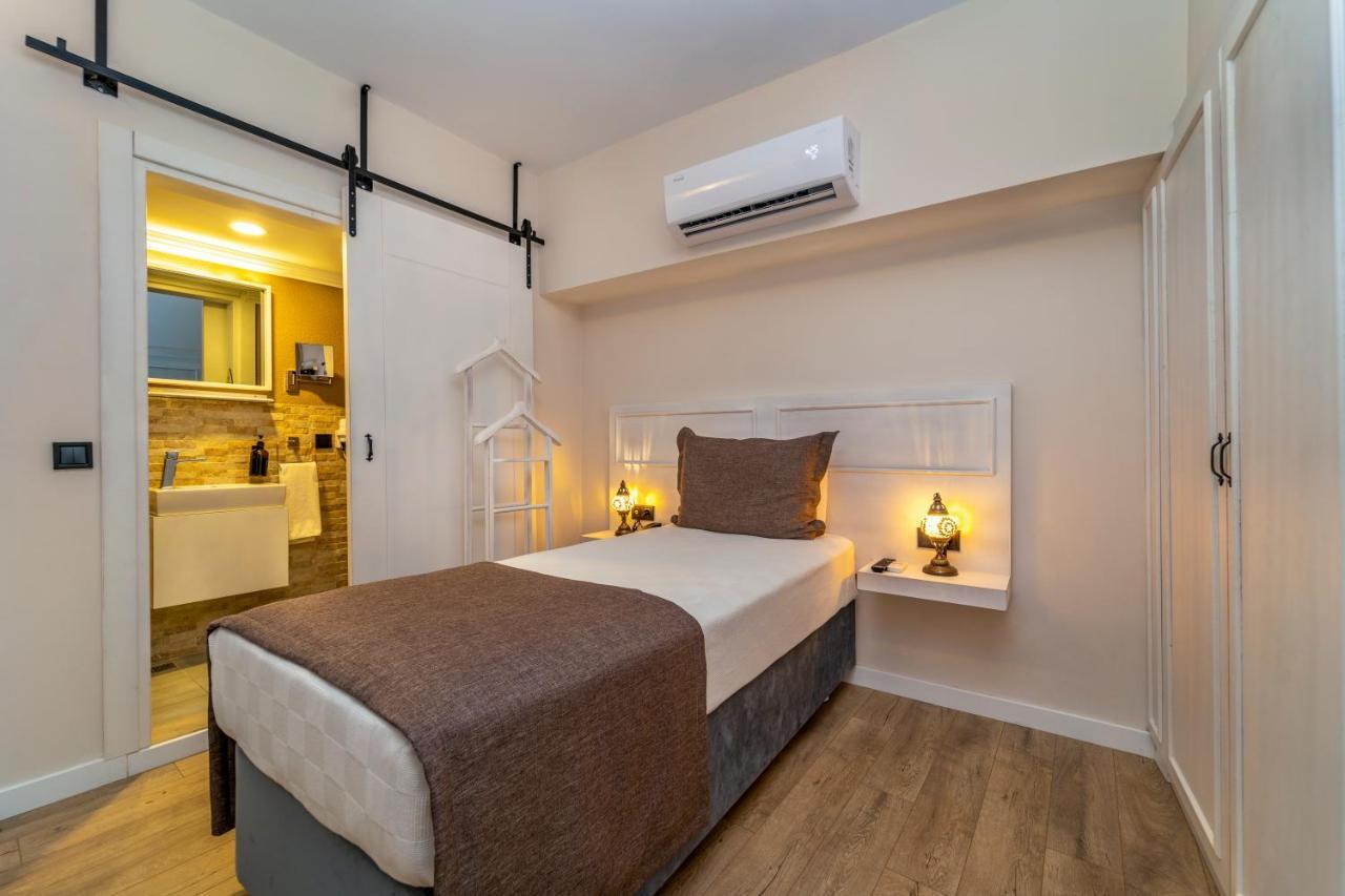 Ece Marina Suites เฟทิเย ภายนอก รูปภาพ