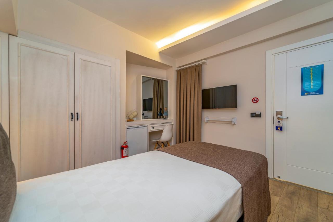 Ece Marina Suites เฟทิเย ภายนอก รูปภาพ