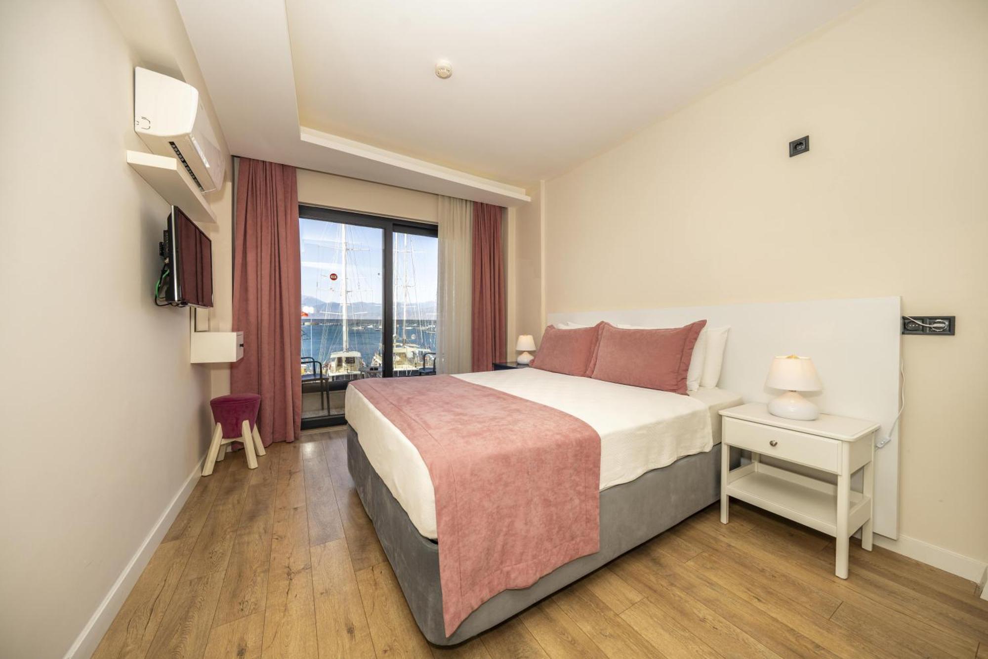Ece Marina Suites เฟทิเย ภายนอก รูปภาพ