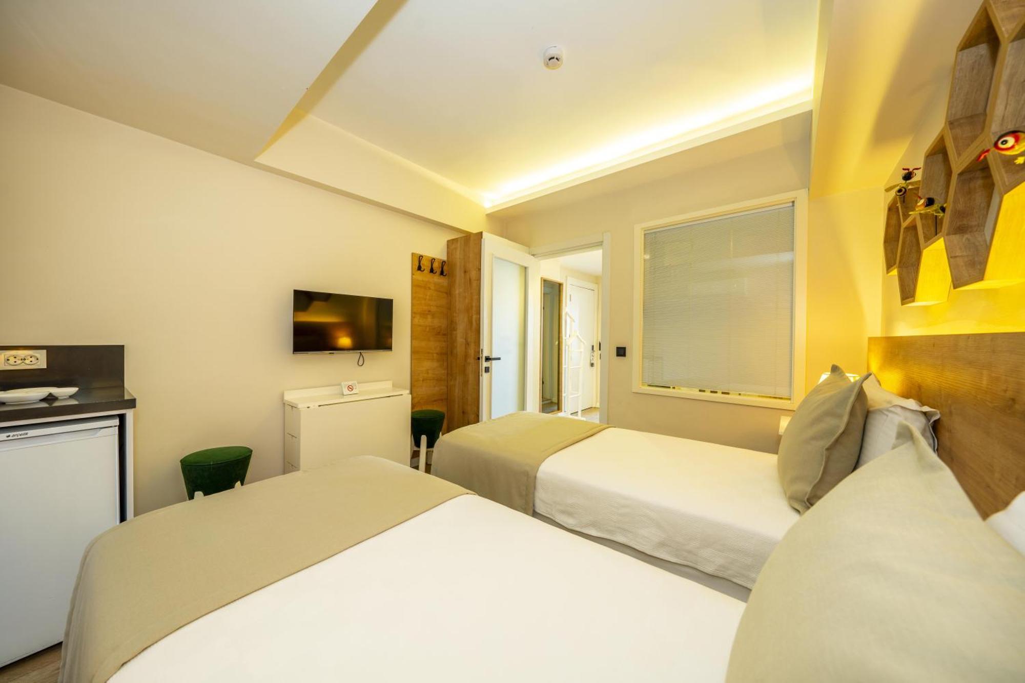 Ece Marina Suites เฟทิเย ภายนอก รูปภาพ